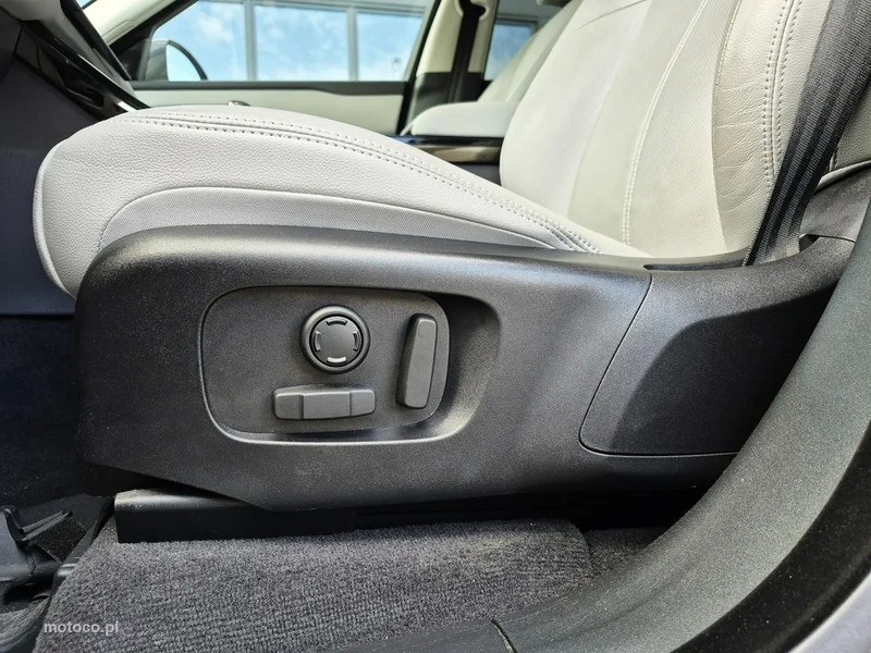 Land Rover Range Rover Velar 24