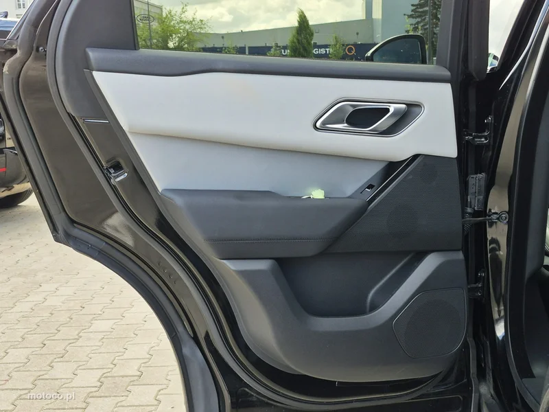 Land Rover Range Rover Velar 25