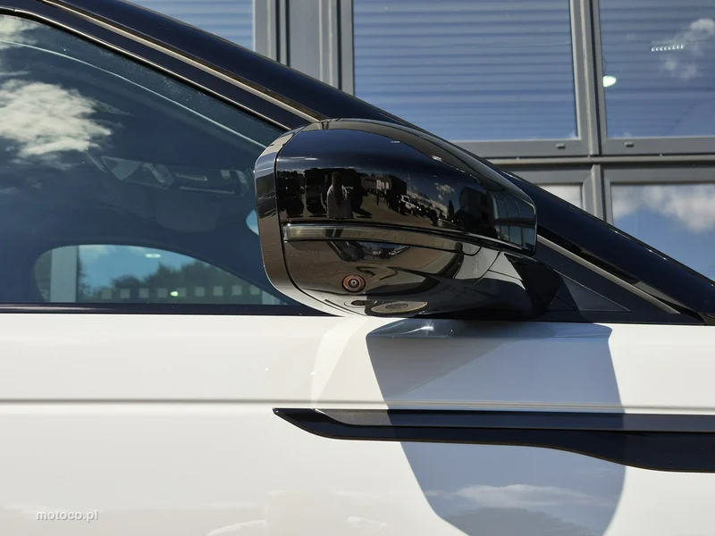 Land Rover Range Rover Velar 15