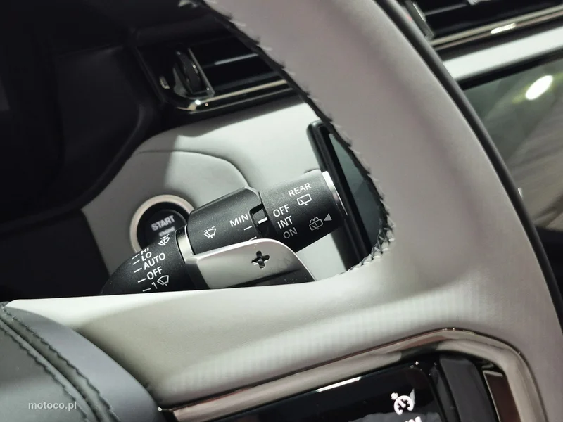 Land Rover Range Rover Velar 28