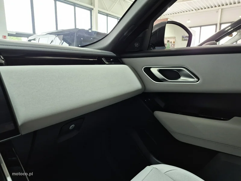 Land Rover Range Rover Velar 30