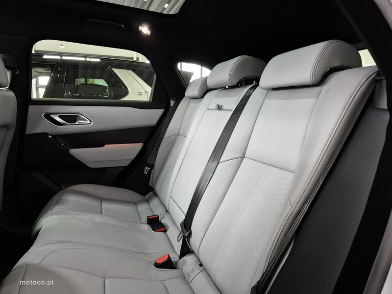 Land Rover Range Rover Velar 37