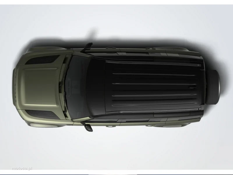 Land Rover Defender 5