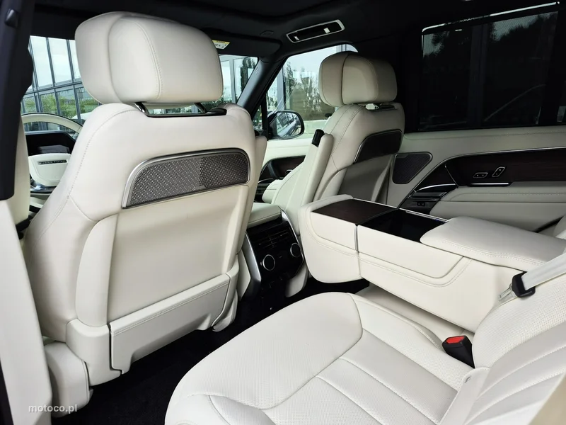 Land Rover Range Rover 23
