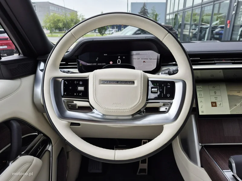 Land Rover Range Rover 26