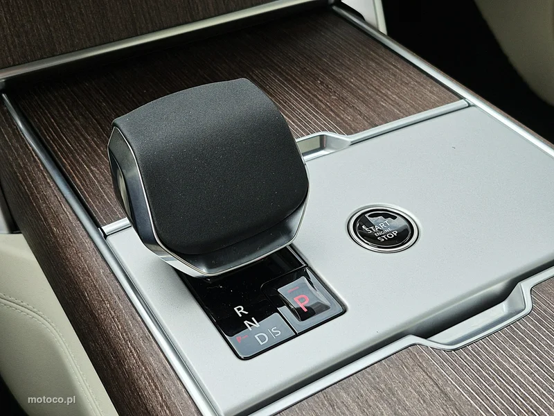 Land Rover Range Rover 33