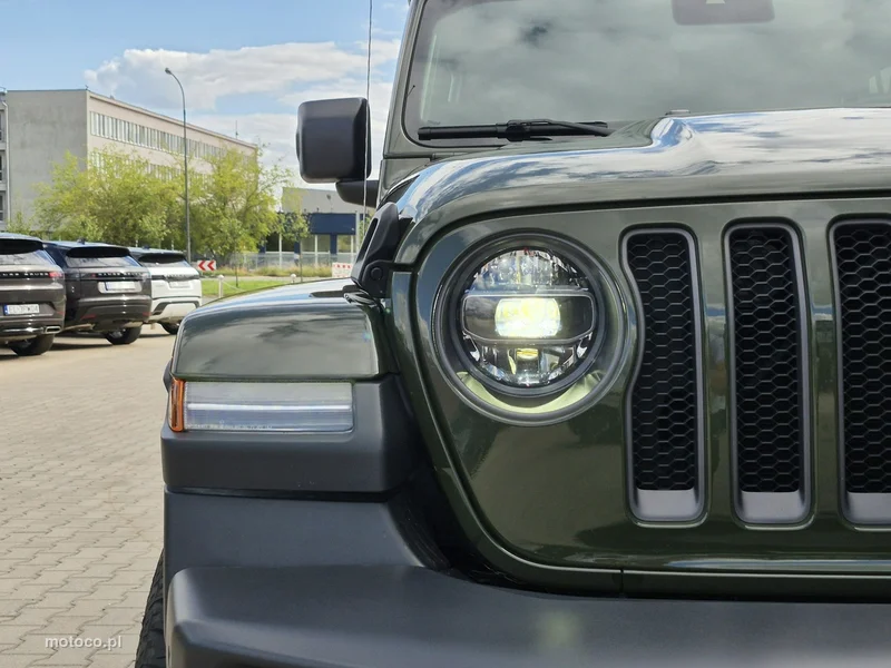 Jeep Wrangler 13