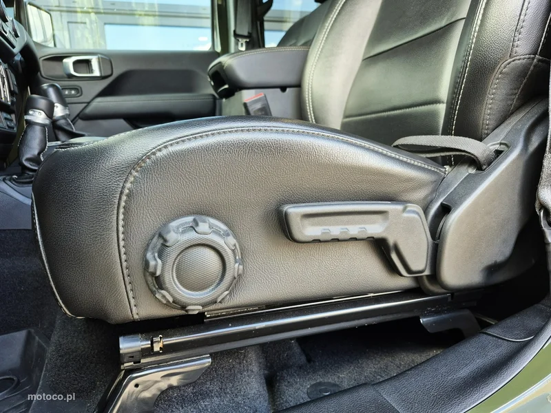 Jeep Wrangler 22