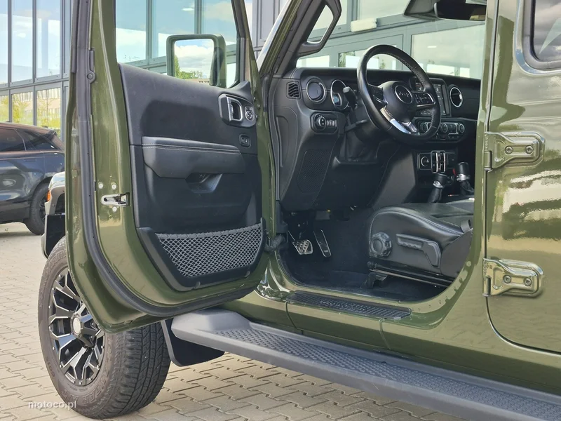 Jeep Wrangler 23