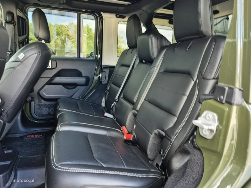 Jeep Wrangler 27