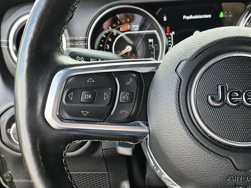Jeep Wrangler 32