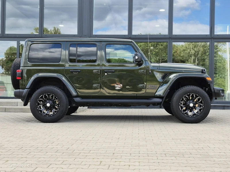 Jeep Wrangler 5