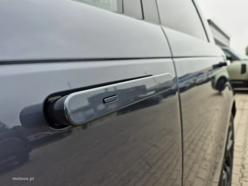 Land Rover Range Rover Sport 16