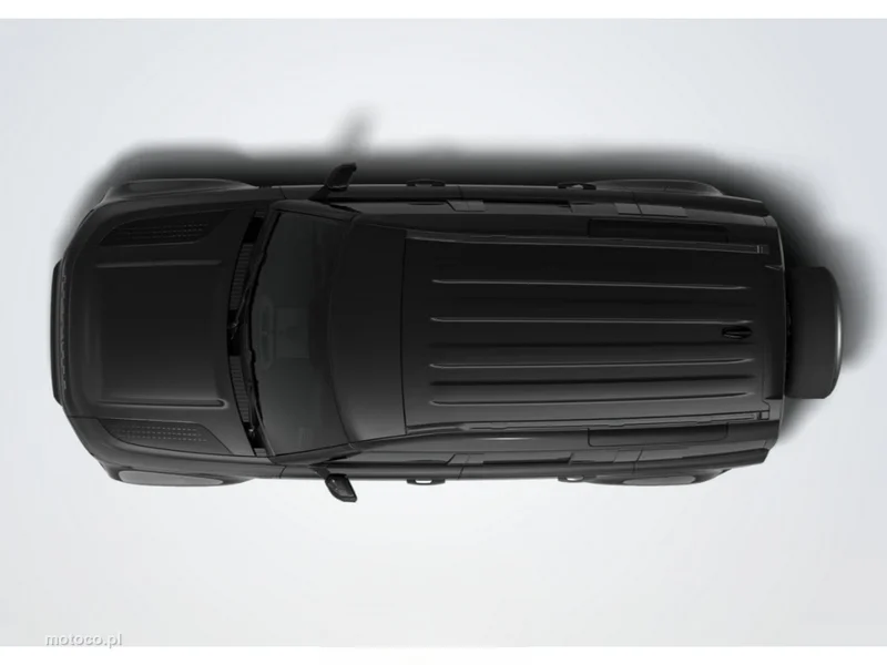 Land Rover Defender 5