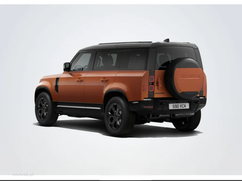 Land Rover Defender 3