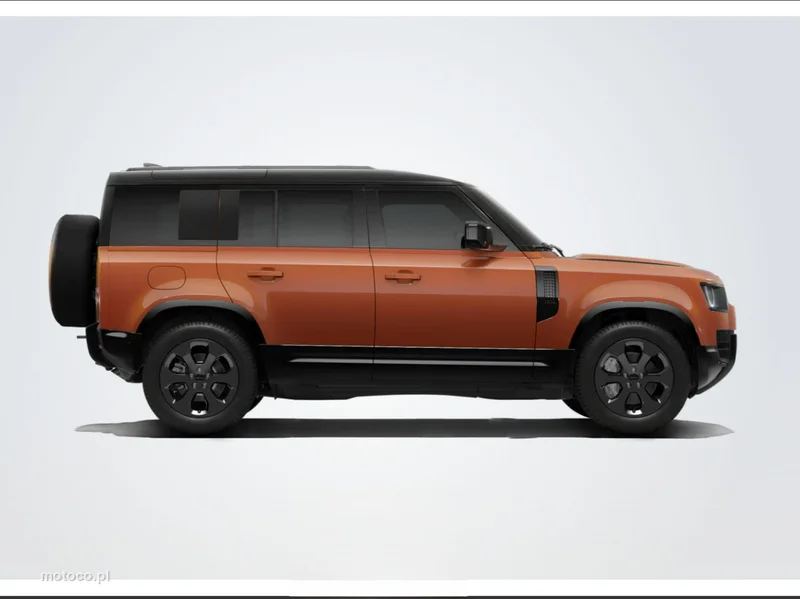 Land Rover Defender 4
