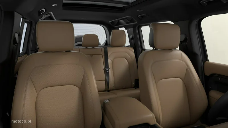 Land Rover Defender 7