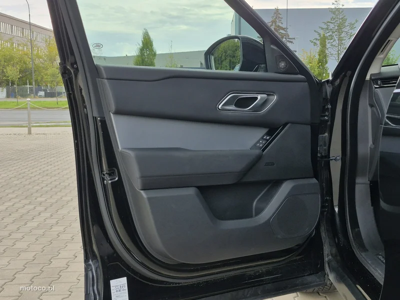 Land Rover Range Rover Velar 16