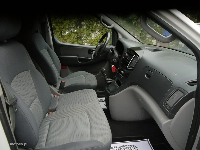 Hyundai H-1 21