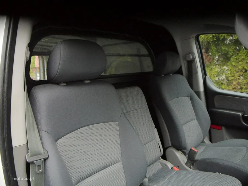 Hyundai H-1 23