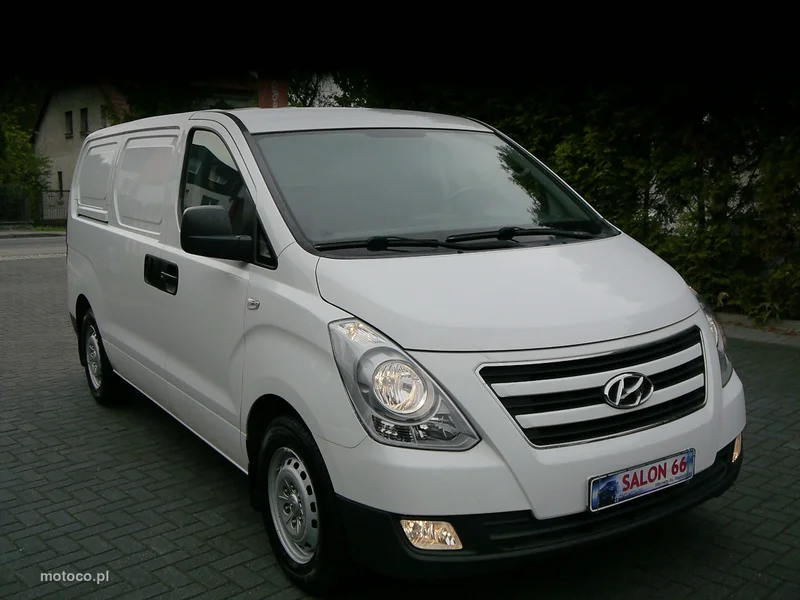 Hyundai H-1 4