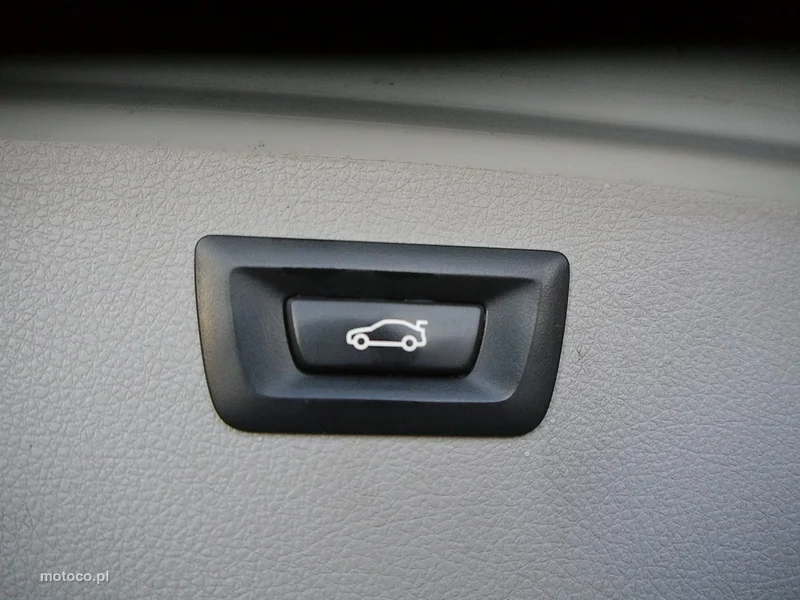 BMW Seria 3 F30 318 12