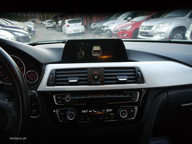 BMW Seria 3 F30 318 18