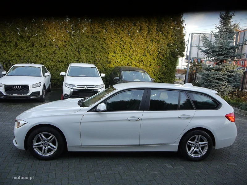 BMW Seria 3 F30 318 9