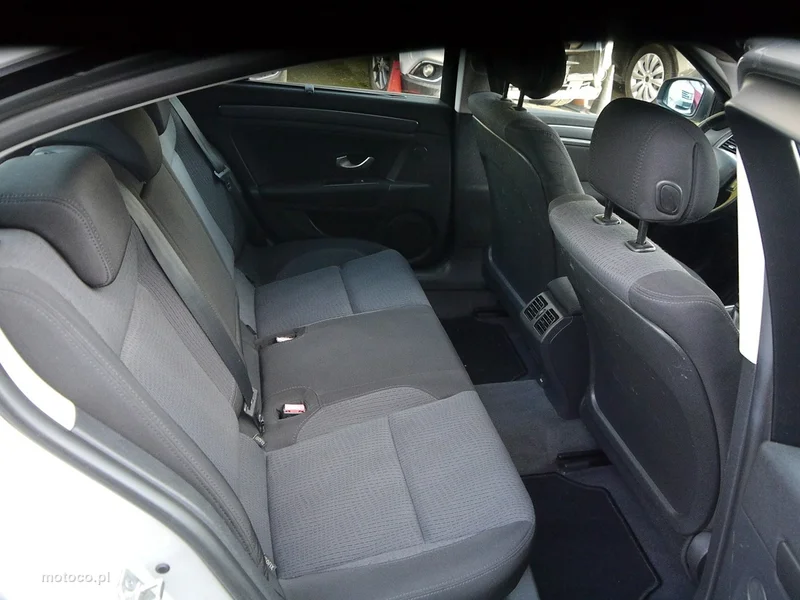 Renault Laguna III 27