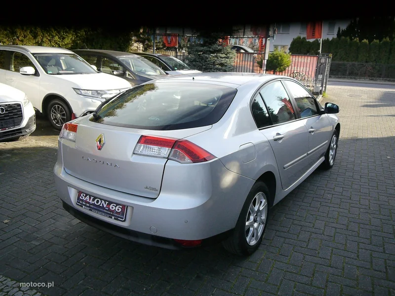 Renault Laguna III 5