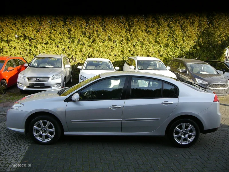 Renault Laguna III 10