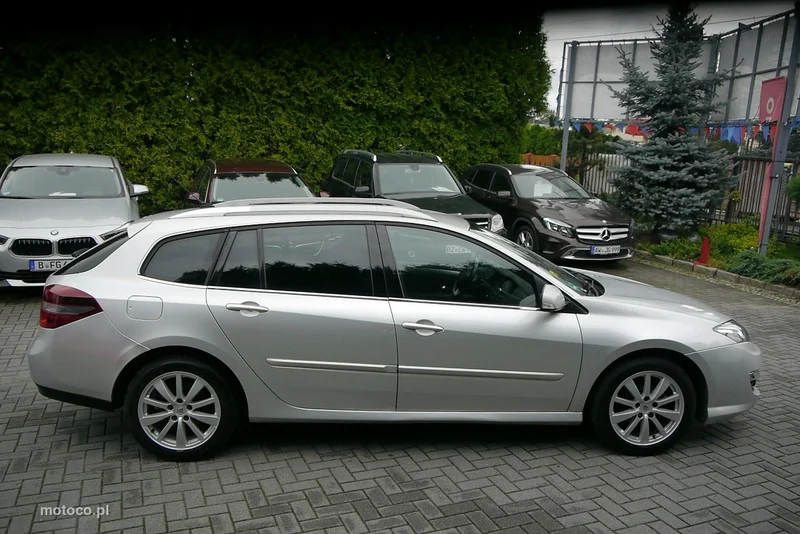 Renault Laguna III 11