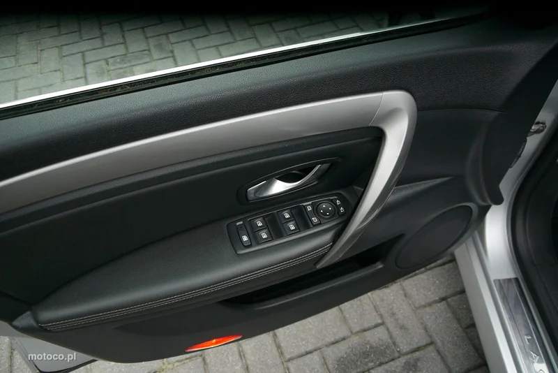 Renault Laguna III 32