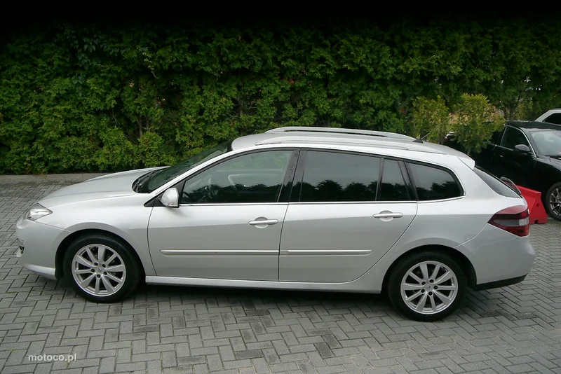 Renault Laguna III 10