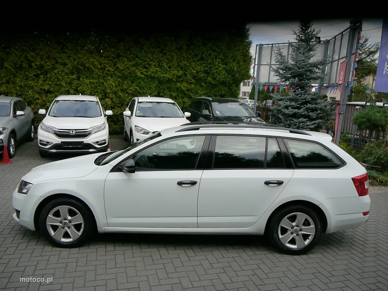 Skoda Octavia III 10