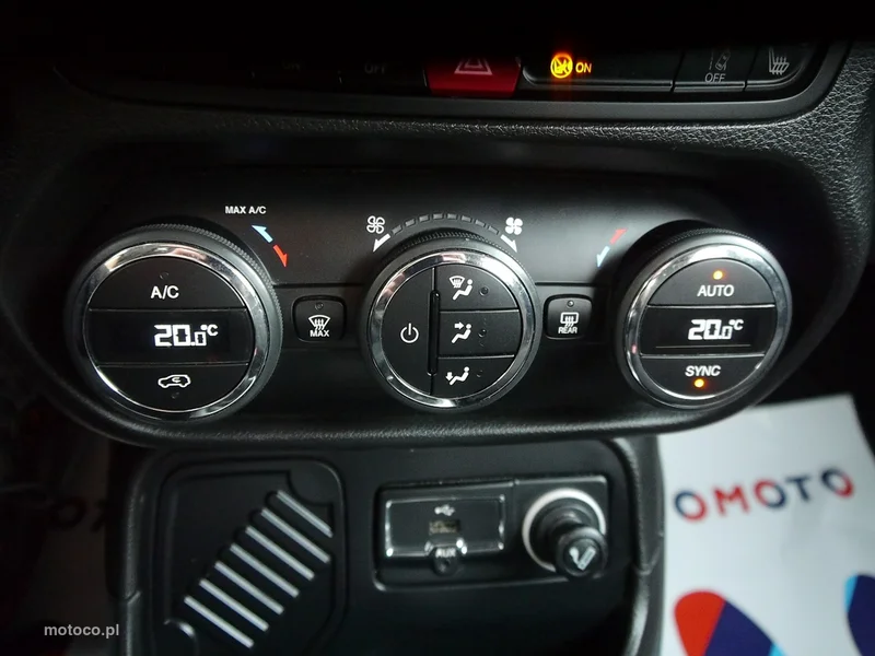 Jeep Renegade 21
