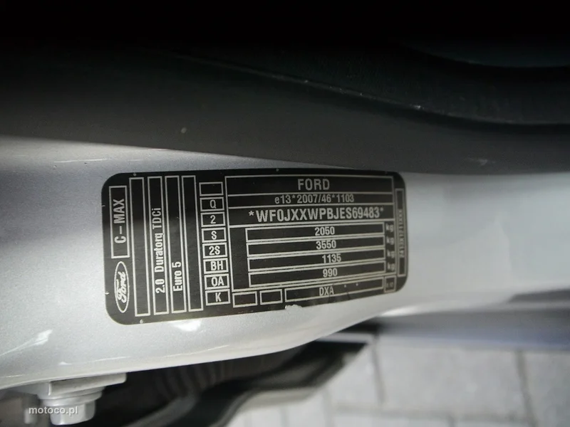 Ford C-Max II 34