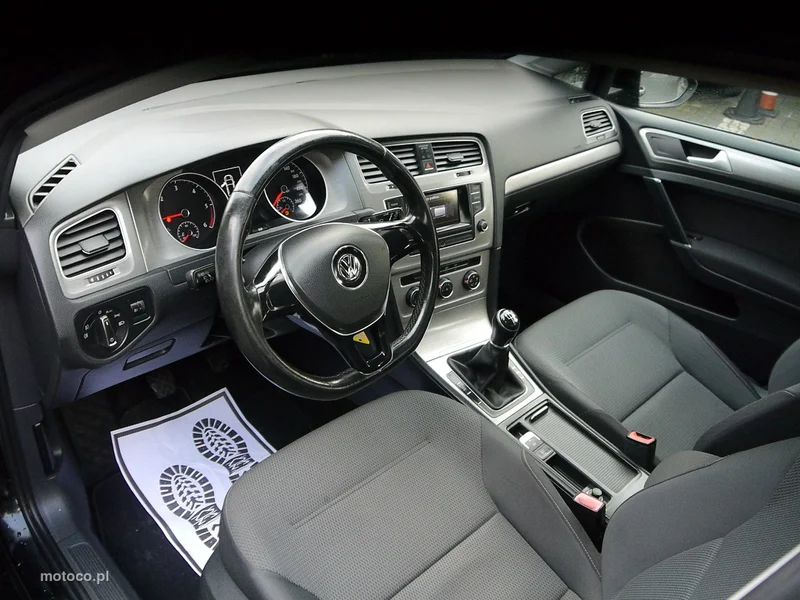 Volkswagen Golf VII 22
