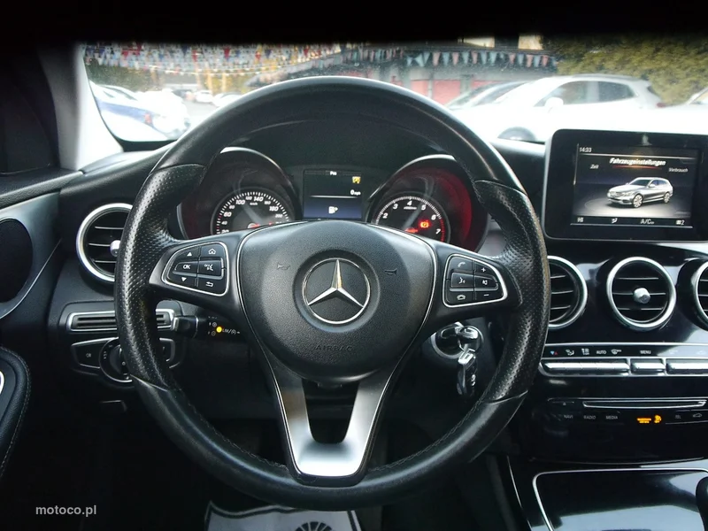 Mercedes-Benz Klasa C W205 C 180 13
