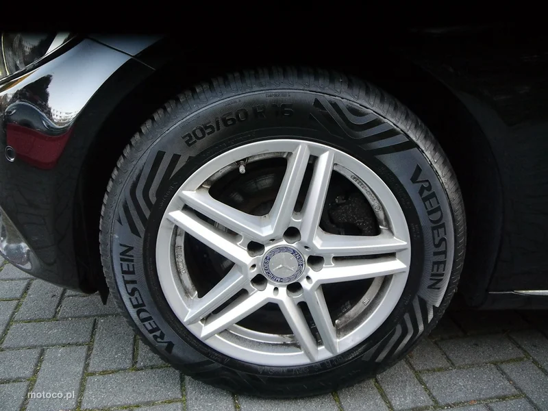 Mercedes-Benz Klasa C W205 C 180 39