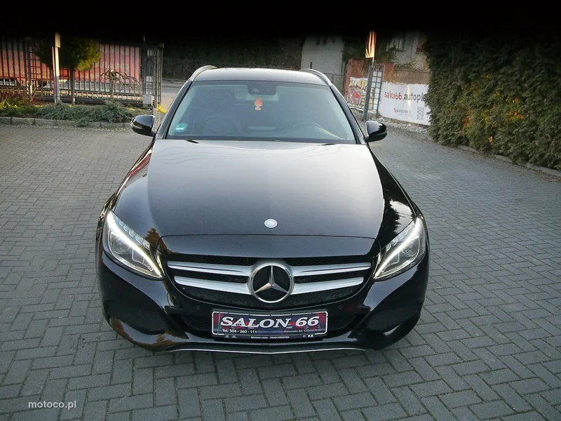 Mercedes-Benz Klasa C W205 C 180 7