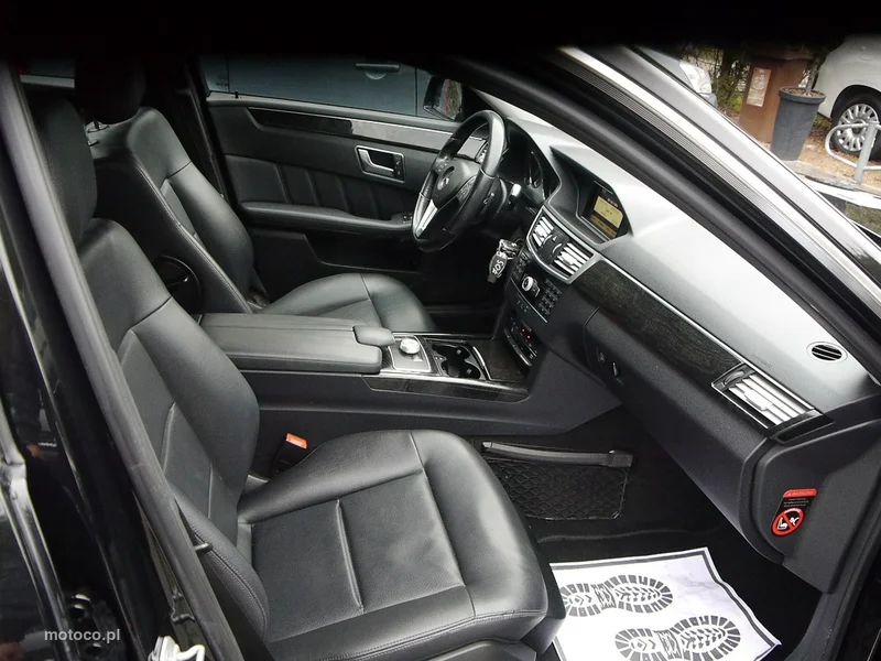 Mercedes-Benz Klasa E W212 E 220 28