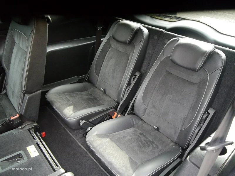 Ford S-Max I 25
