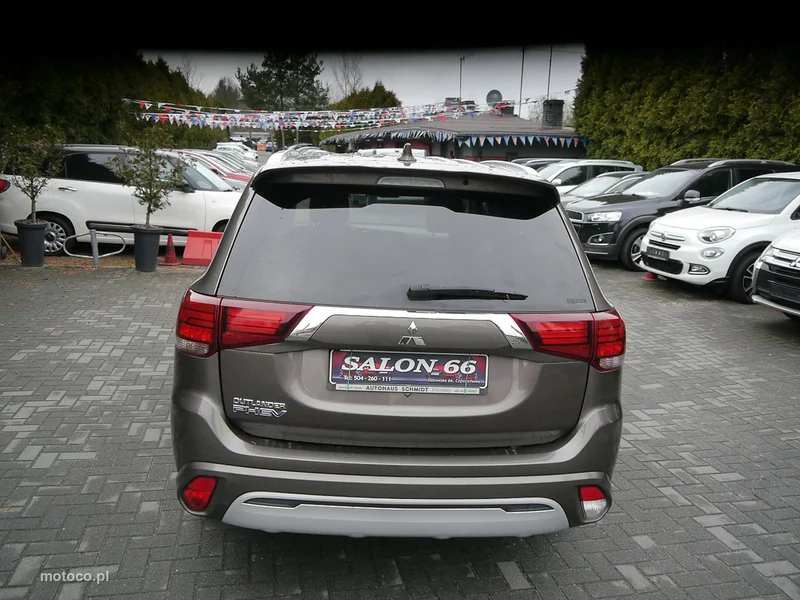 Mitsubishi Outlander 12