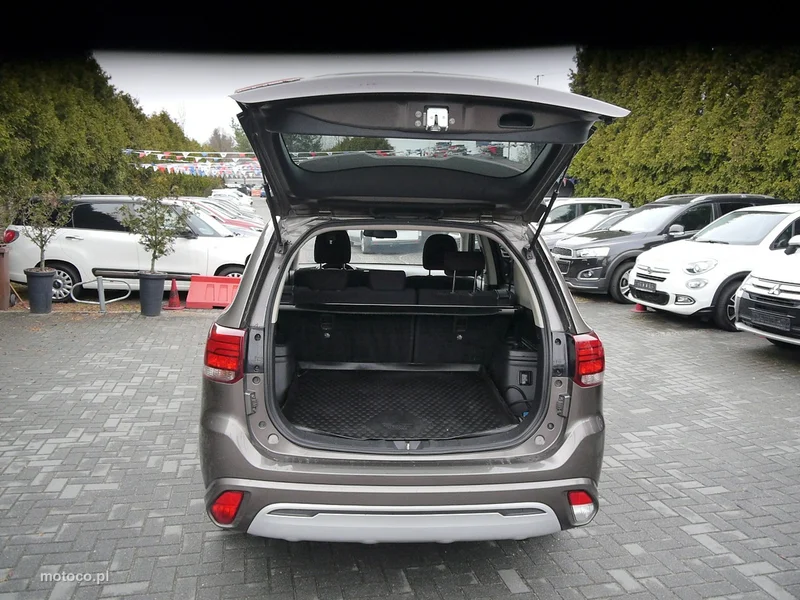 Mitsubishi Outlander 13