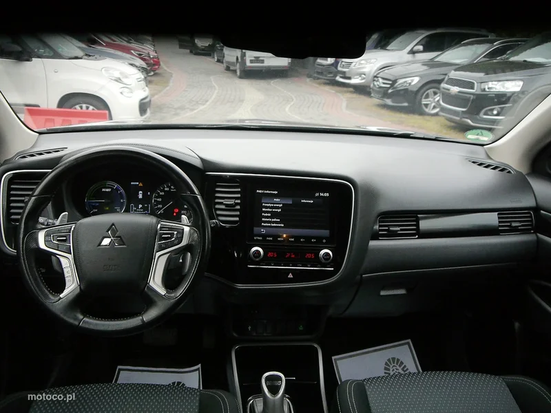 Mitsubishi Outlander 18
