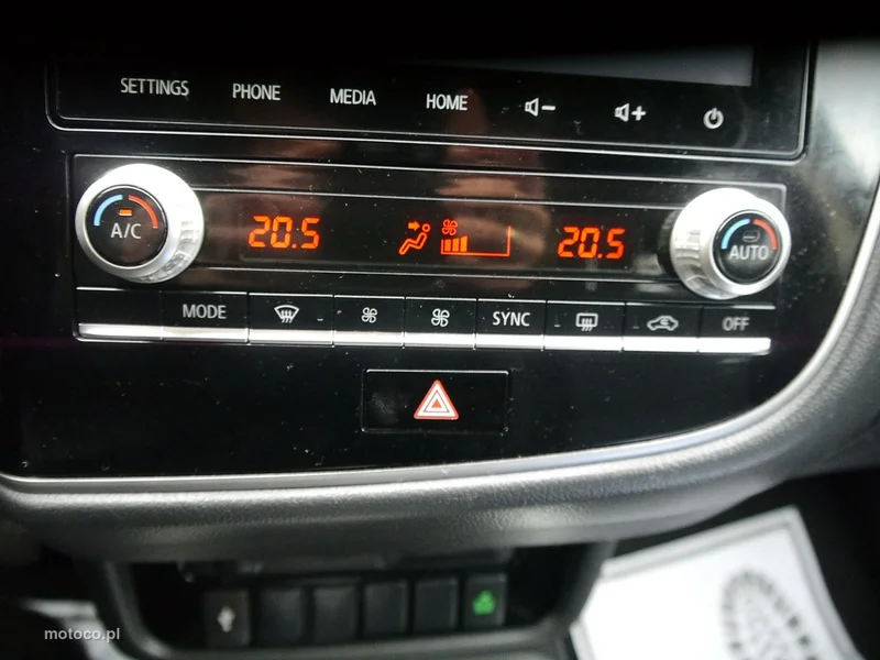 Mitsubishi Outlander 22