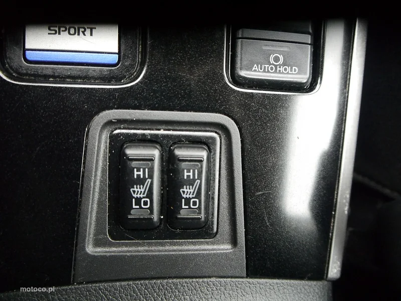 Mitsubishi Outlander 36