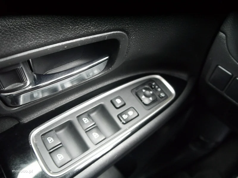 Mitsubishi Outlander 41