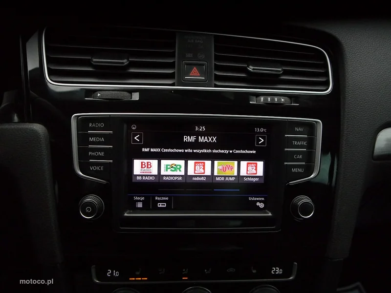 Volkswagen Golf VII 26